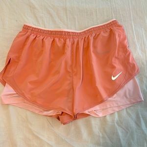 NWOT Nike lined shorts
